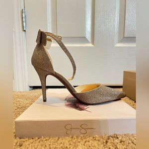 Brand new Jessica Simpson heels; never worn, tag still on. Shoes too big.